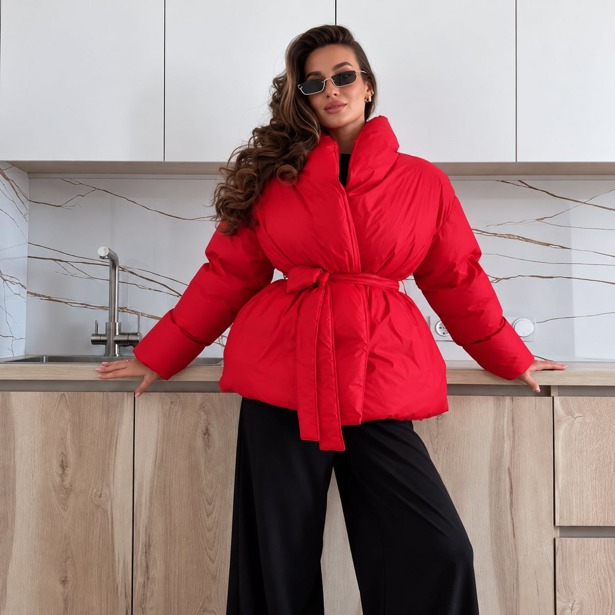Prešívaná bunda PUFFER s opaskom – červená