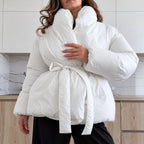 Prešívaná bunda PUFFER s opaskom – mliečna